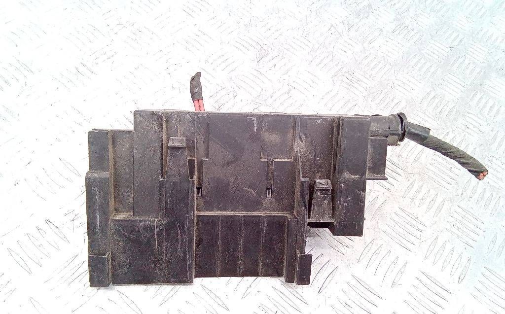 блок предохранителей Renault Megane 3 поколение 2011, 403880432R