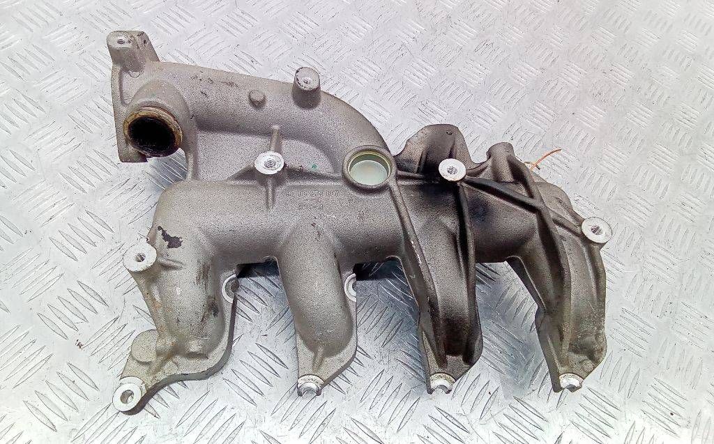 коллектор впускной Renault Scenic 2 поколение 2004, 1.9 л., дизель, МКПП, 8200272607