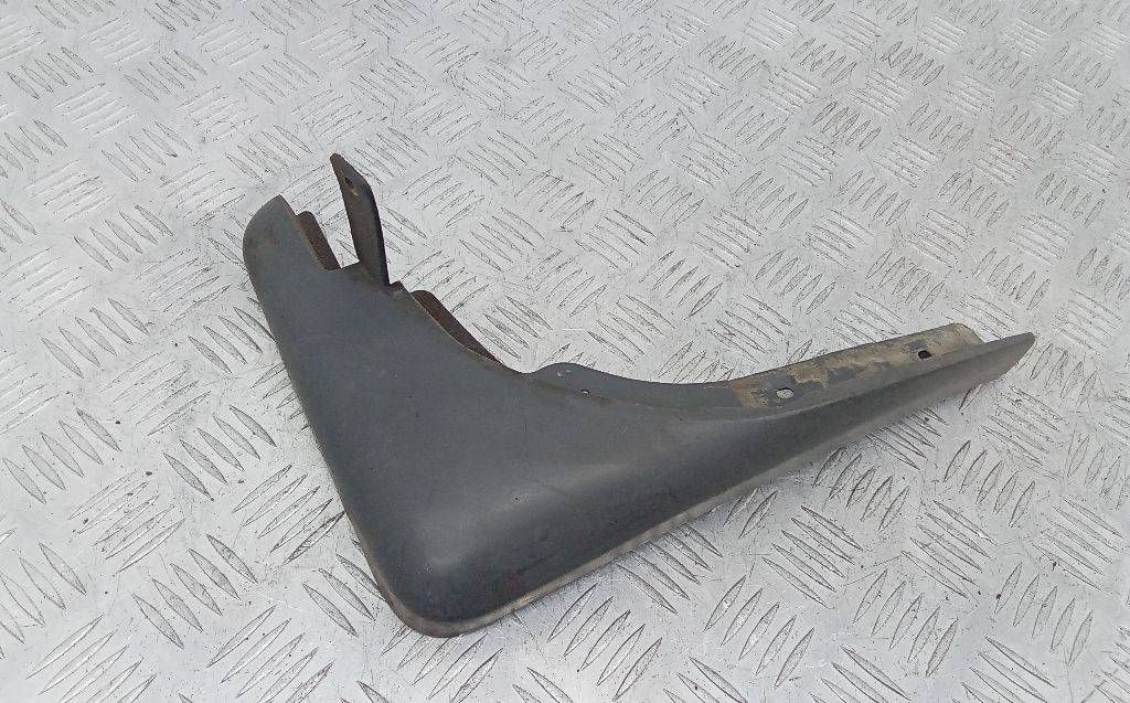 брызговик Nissan X-Trail T30 2002, 638548H300