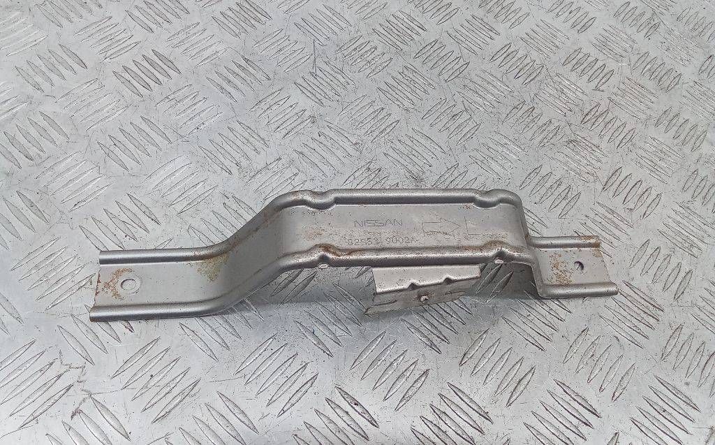 кронштейн (крепление) Nissan Note E11 2009, 829539U02A