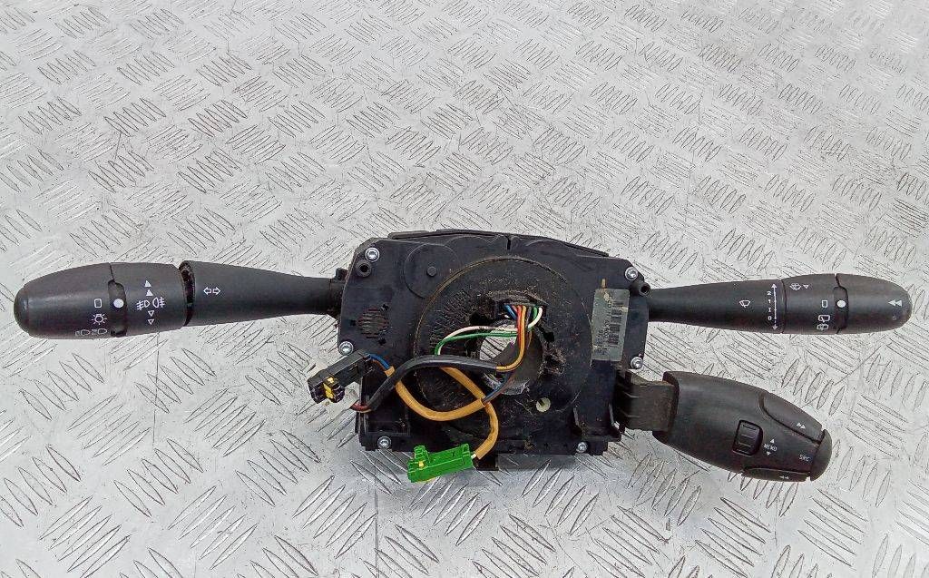 переключатель подрулевой (стрекоза) Peugeot 207 1 поколение 2007, 96630724XT