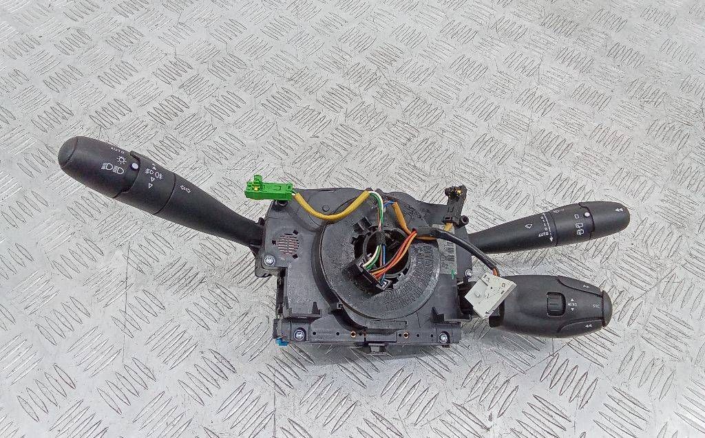 переключатель подрулевой (стрекоза) Peugeot 207 1 поколение 2008, 96630718XT