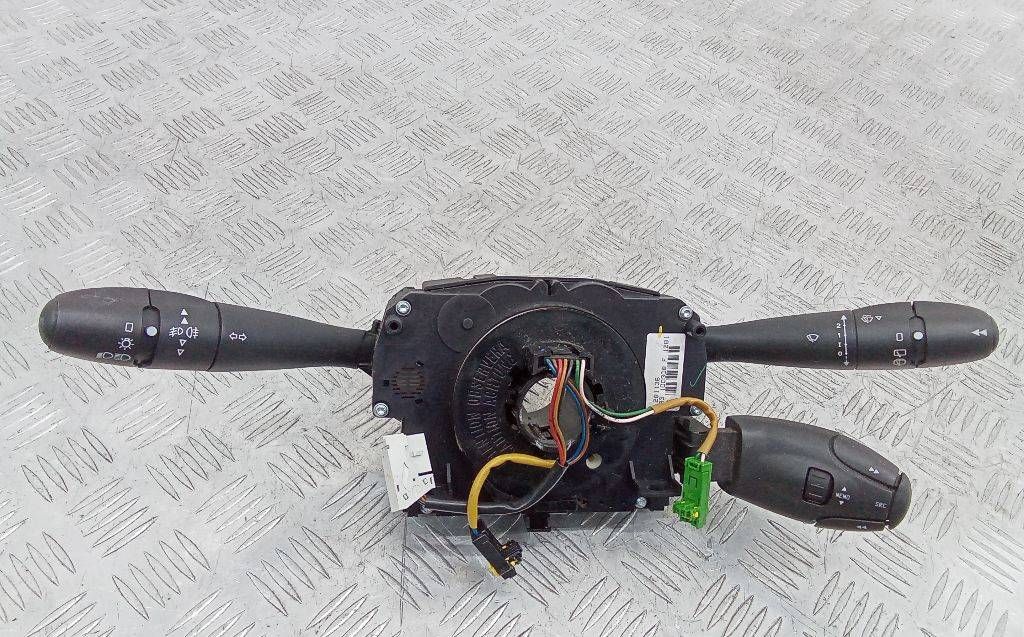 переключатель подрулевой (стрекоза) Peugeot 207 1 поколение 2008, 96630724XT