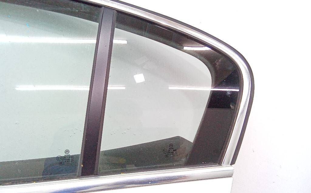форточка задняя левая Volkswagen Passat B6 2005, седан, 43R-00081