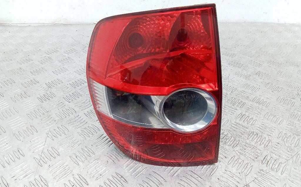 фонарь задний левый Volkswagen Fox 2 поколение 5Z 2005, 5Z0945095A