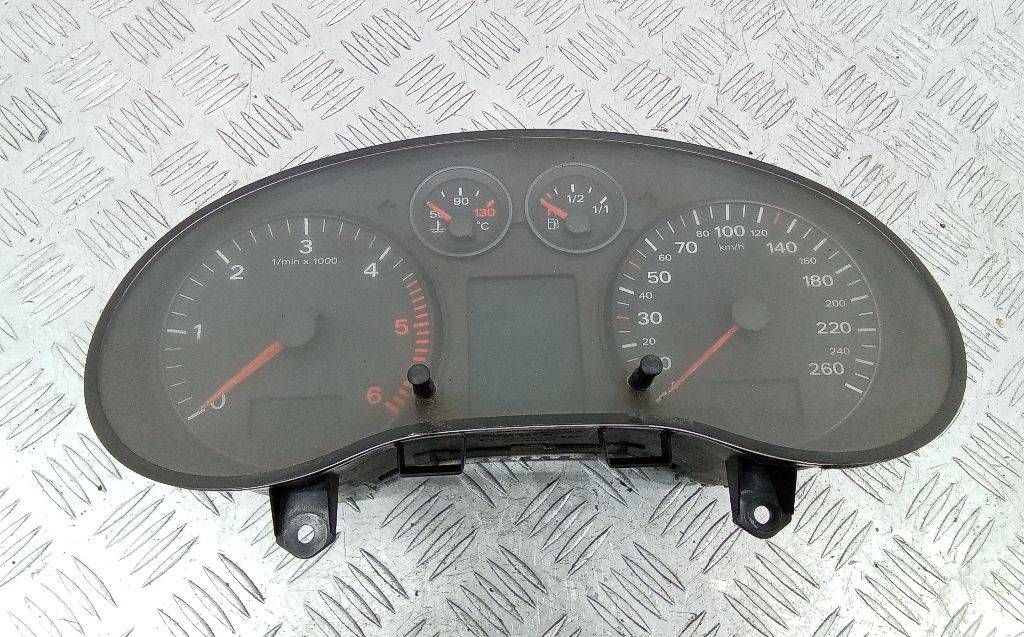 щиток приборов (приборная панель) Audi A3 8P [рестайлинг] 2006, 8P0920931