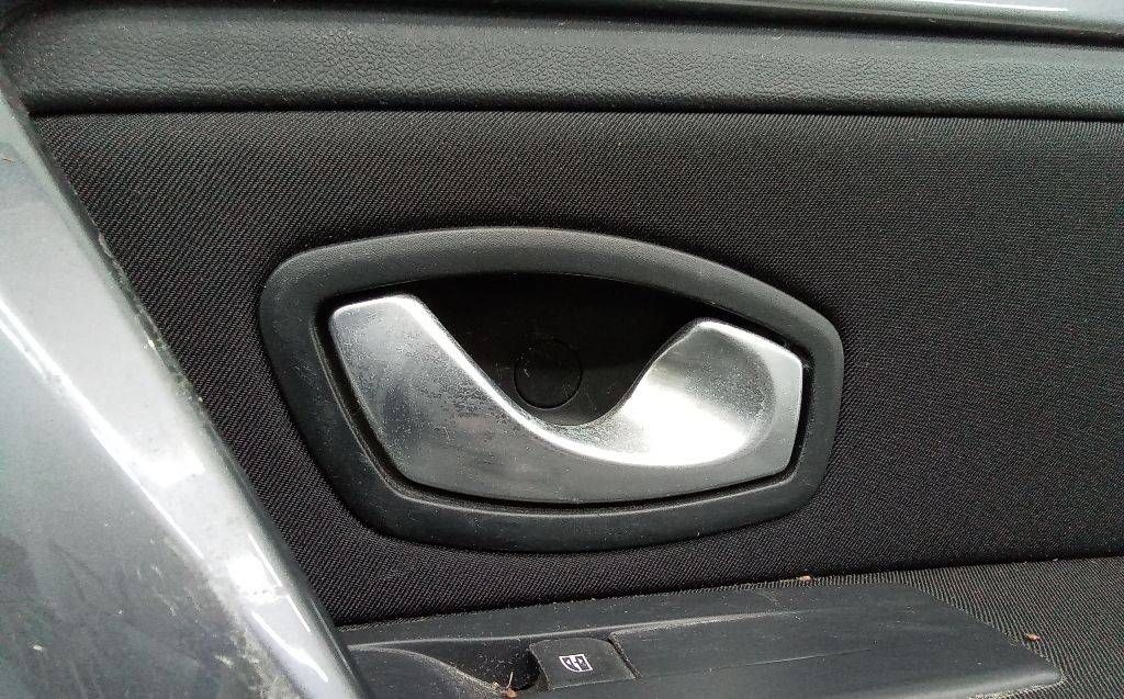 ручка внутренняя передняя правая Renault Laguna 3 поколение 2009