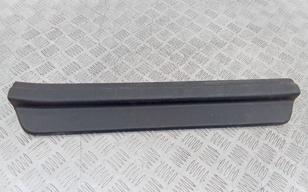 накладка на порог внутренняя Hyundai i30 1 поколение 2008, 85880-2L000