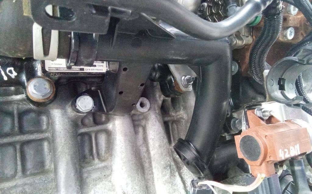 патрубок (трубопровод, шланг) Peugeot 308 T7 2009, 1.6 л., дизель, МКПП