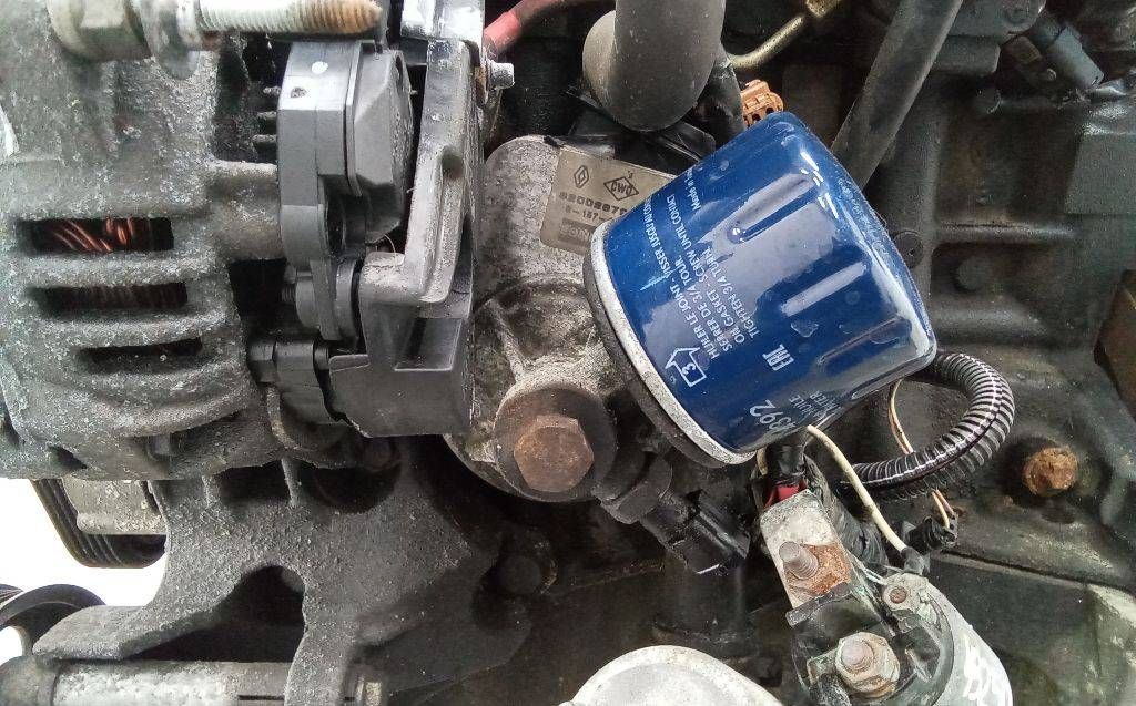 теплообменник масляного фильтра Renault Clio 3 поколение 2006, 1.5 л., дизель, МКПП, 8200267937