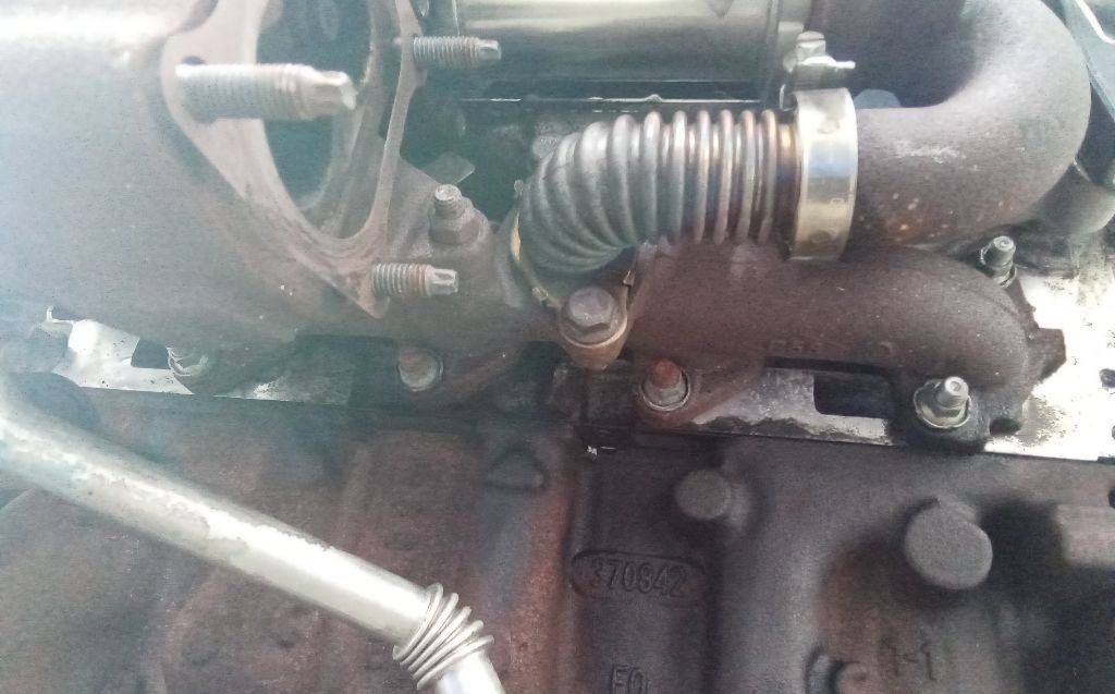 коллектор выпускной Dacia Logan 1 поколение 2006, 1.5 л., дизель, МКПП