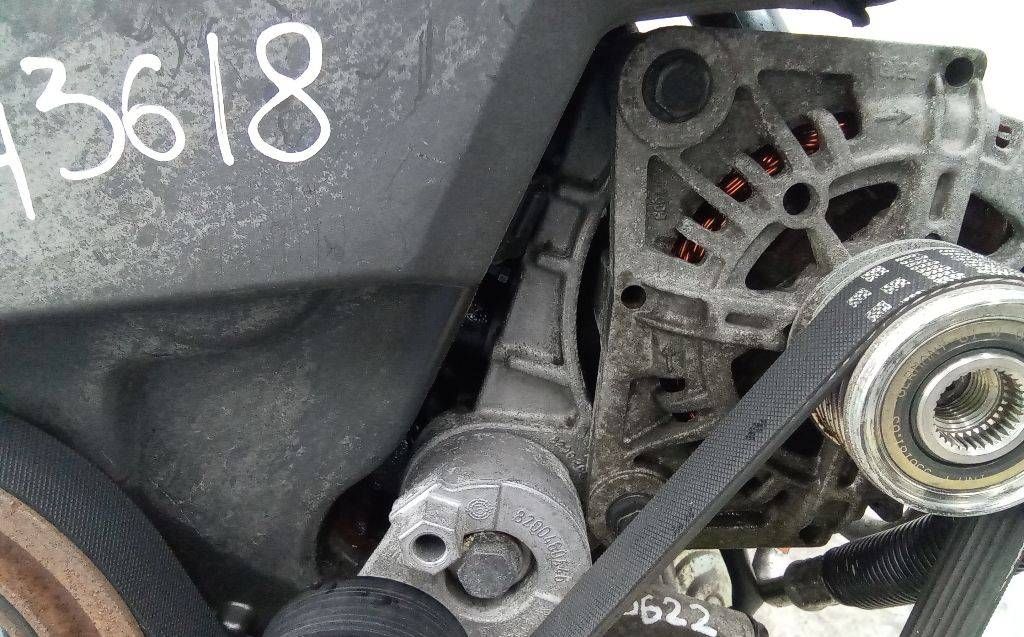 кронштейн генератора Nissan Note E11 2006, 1.5 л., дизель, МКПП
