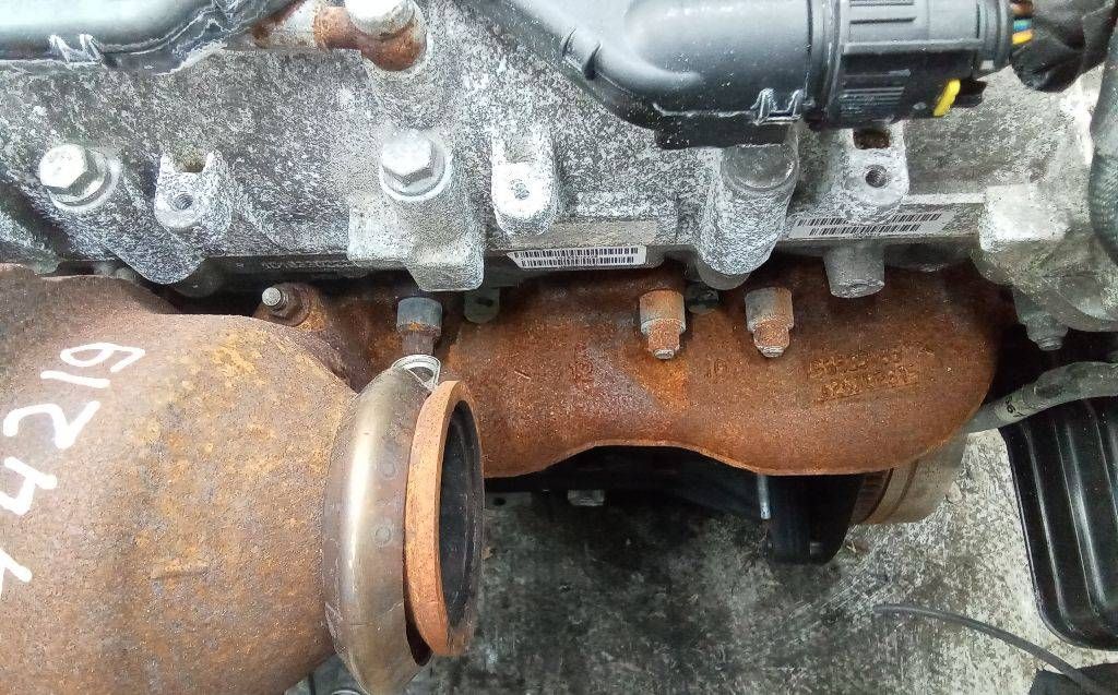 коллектор выпускной Opel Insignia 1 поколение (A) 2010, 2.0 л., дизель, МКПП, 55565985