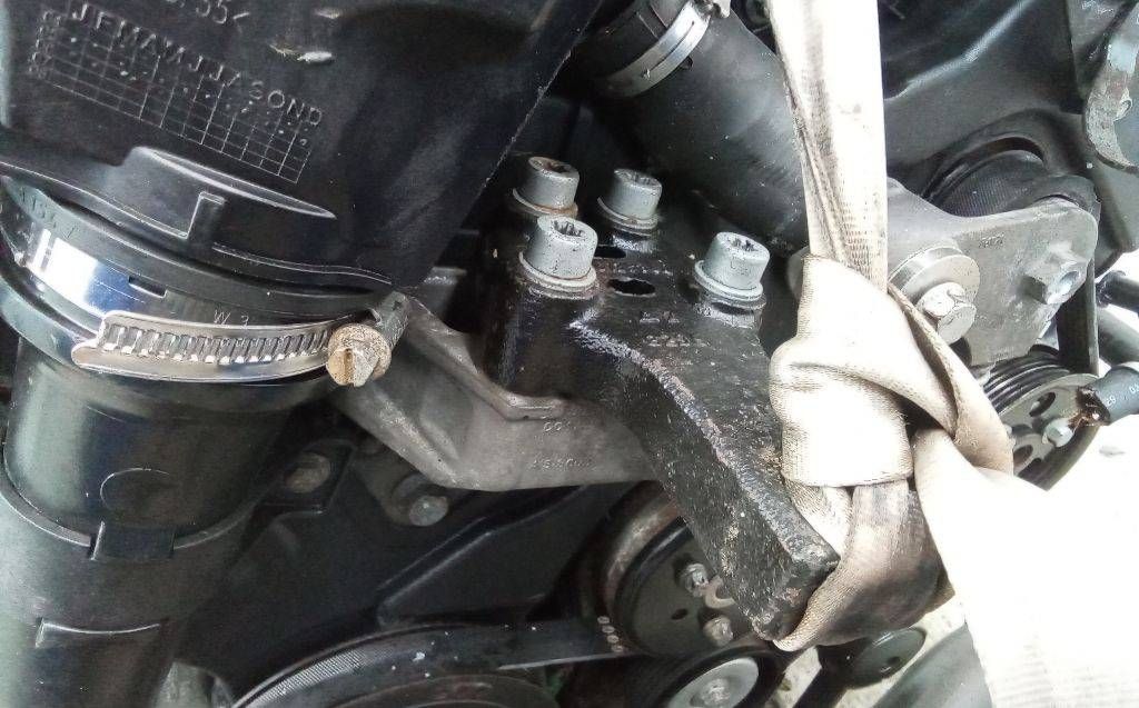 кронштейн двигателя Peugeot 607 1 поколение [рестайлинг] 2006, 2.7 л., дизель, АКПП, 9646135380