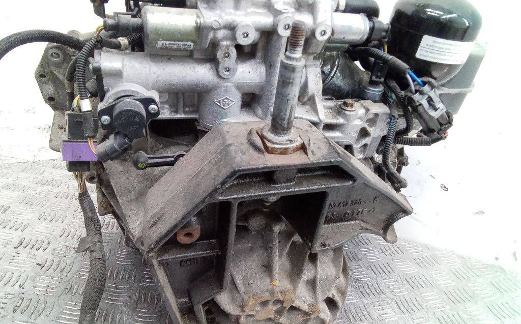 кронштейн КПП Renault Master 2 поколение [рестайлинг] 2010, 2.5 л., дизель, 8200417320