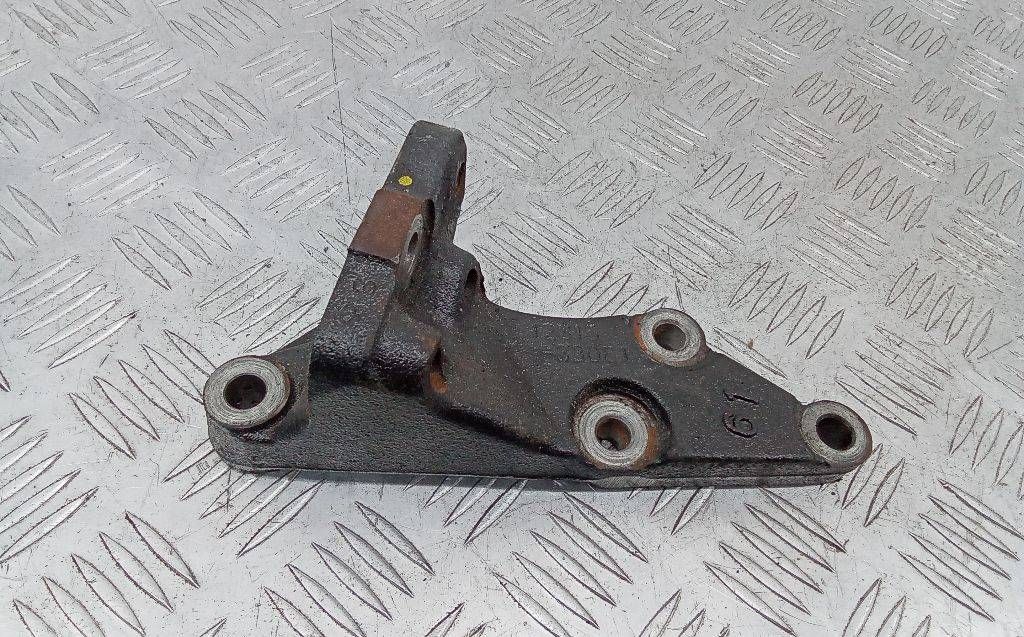кронштейн двигателя Toyota Yaris XP9 2006, 1231533061