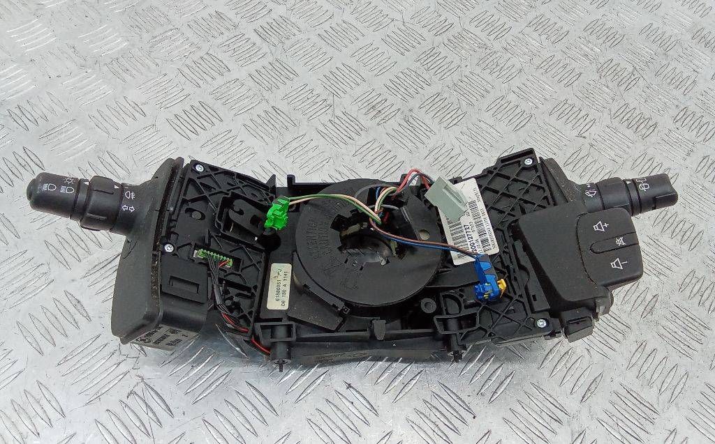 переключатель подрулевой (стрекоза) Renault Scenic 2 поколение 2006, 8200127727