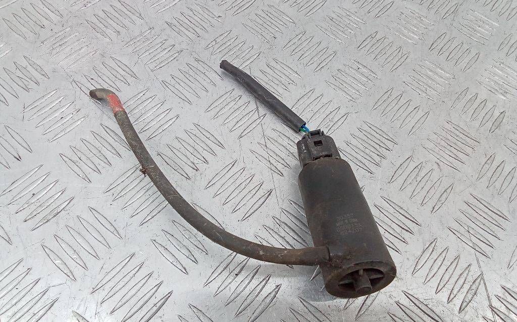 насос (моторчик) омывателя стекла Toyota Yaris XP9 2007, 060815A, 824207