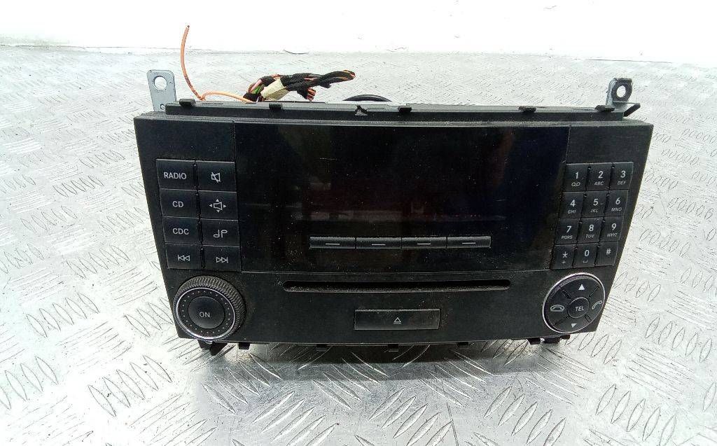 магнитола Mercedes-Benz CLC-Класс 1 поколение 2008, купе, A2038704589