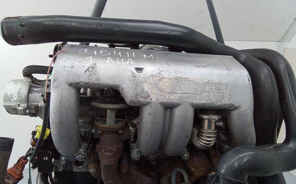 коллектор впускной Peugeot 406 1 поколение 1997, 1.9 л., дизель, МКПП