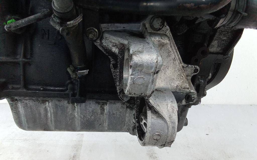 кронштейн полуоси Peugeot 406 1 поколение 1997, 1.9 л., дизель, МКПП