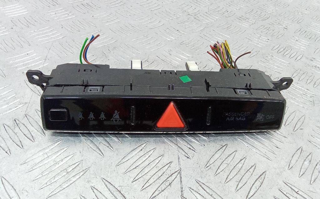 кнопка аварийной сигнализации Hyundai i20 1 поколение 2012, 299113650