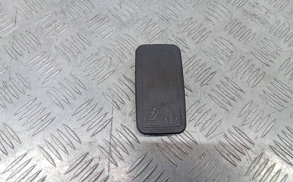 пластик Audi A4 B7 2009, 4F0887301