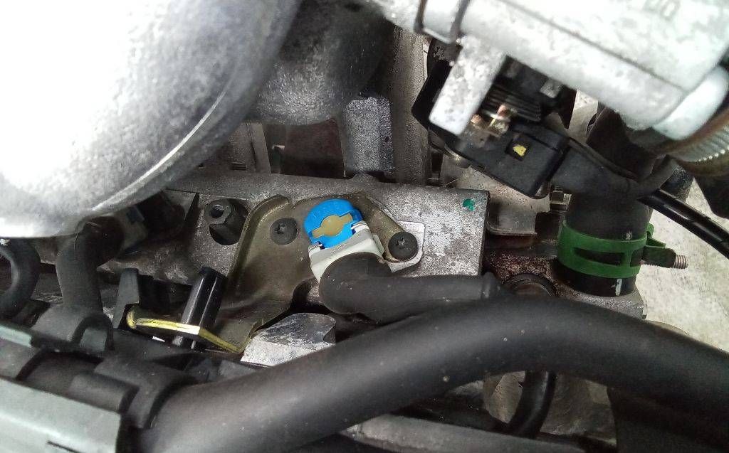 форсунка Renault Laguna 1 поколение 1995, 2.0 л., бензин, АКПП