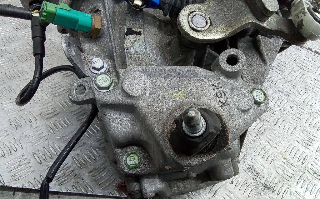 кронштейн КПП Nissan Qashqai 1 поколение 2007, 1.5 л., дизель, МКПП