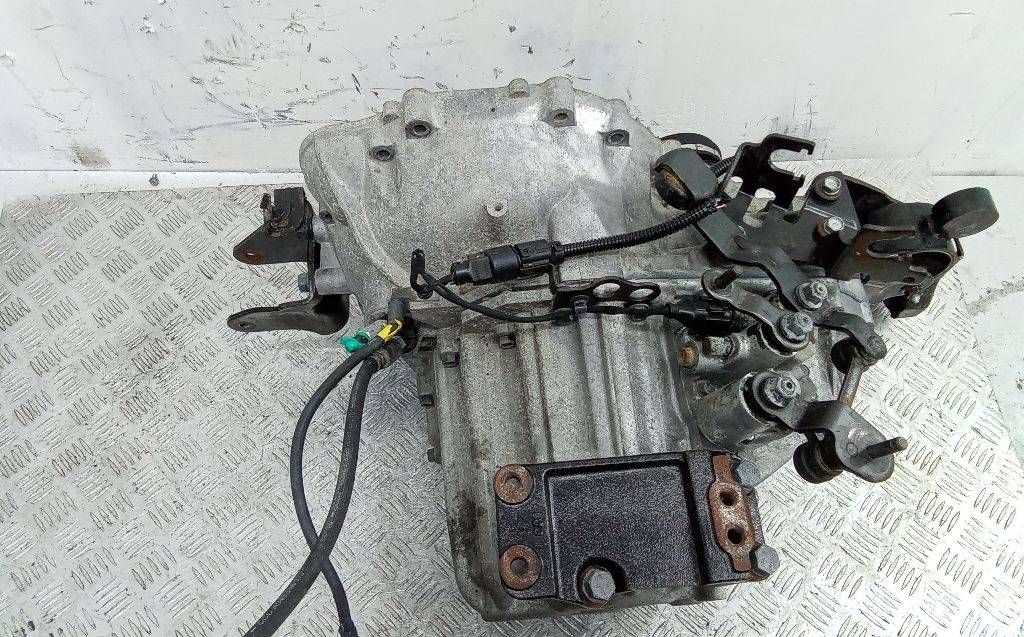 КПП механическая (МКПП) Hyundai Sonata NF 2007, 2.0 л., дизель, МКПП, S619JC