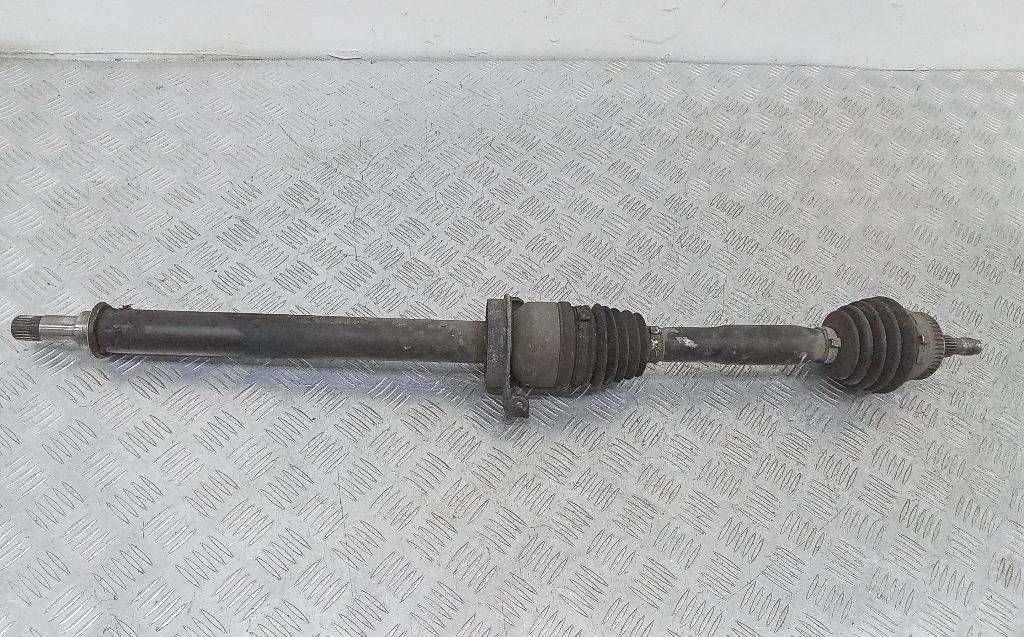 полуось передняя правая (приводной вал, ШРУС) Mercedes-Benz A-Класс W168 2000, A1683661101