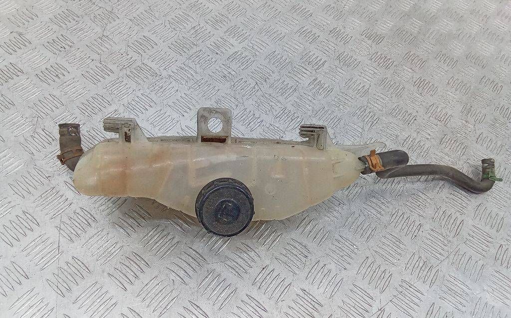 бачок расширительный Renault Clio 3 поколение 2009, 8200149742