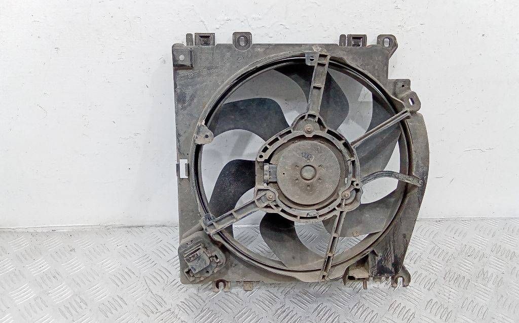 вентилятор радиатора Renault Modus 1 поколение 2004, 8200135167