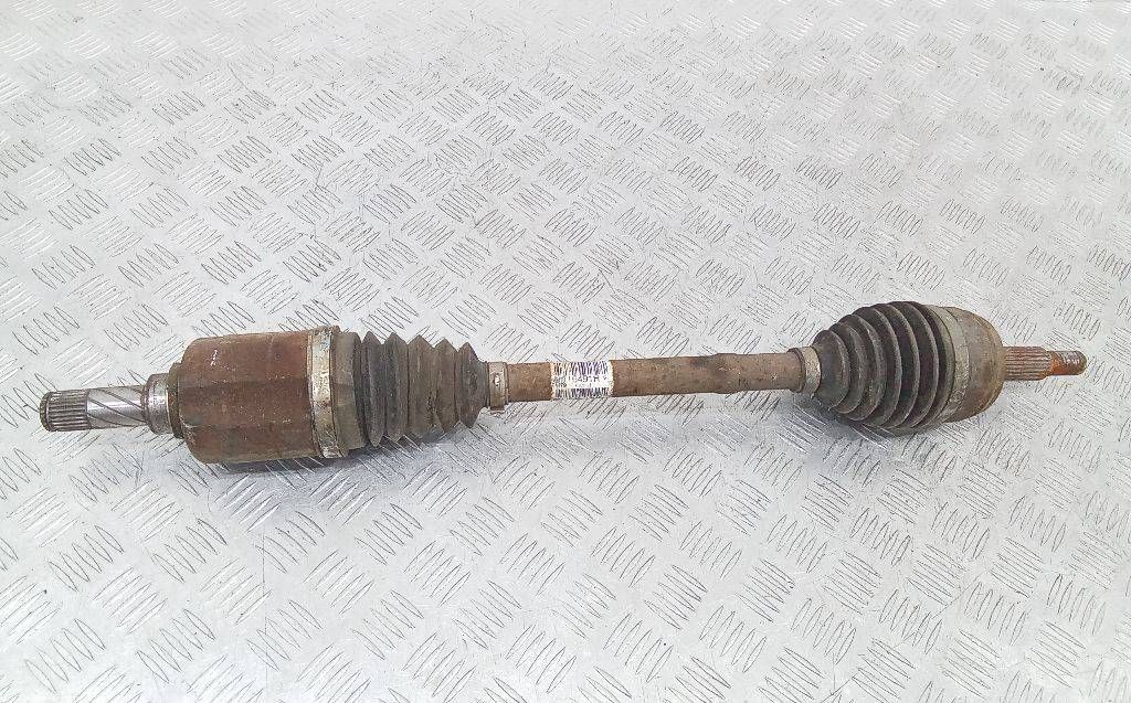 полуось передняя левая (приводной вал, ШРУС) Renault Duster 1 поколение 2012, 391016491R