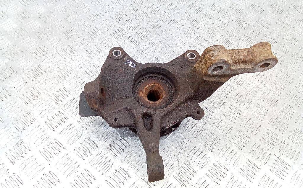 кулак поворотный правый Renault Megane 3 поколение 2012, 1.5 л., дизель