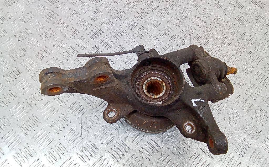 кулак поворотный левый Hyundai i30 1 поколение 2008, 1.6 л., дизель