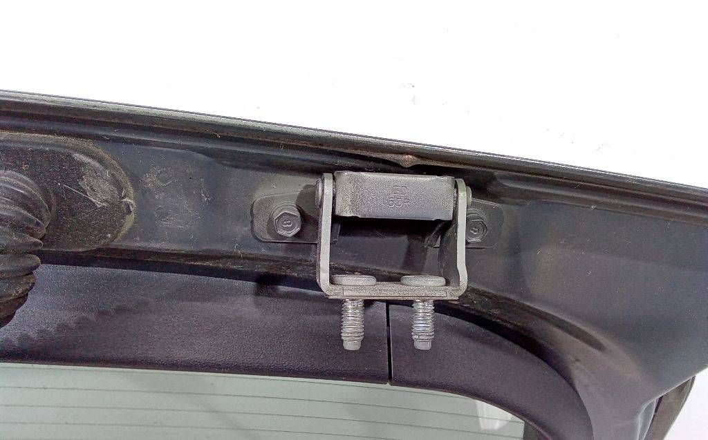 петля крышки багажника Hyundai i30 1 поколение 2008