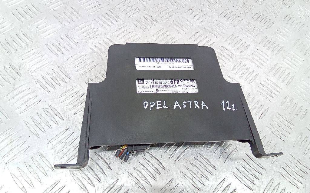 блок Bluetooth Opel Astra J 2012, 13353284