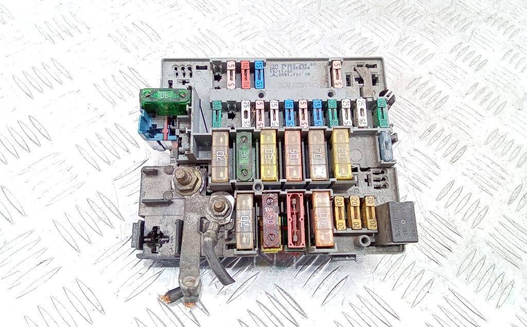 блок предохранителей Peugeot 607 1 поколение 2001, 9628024480
