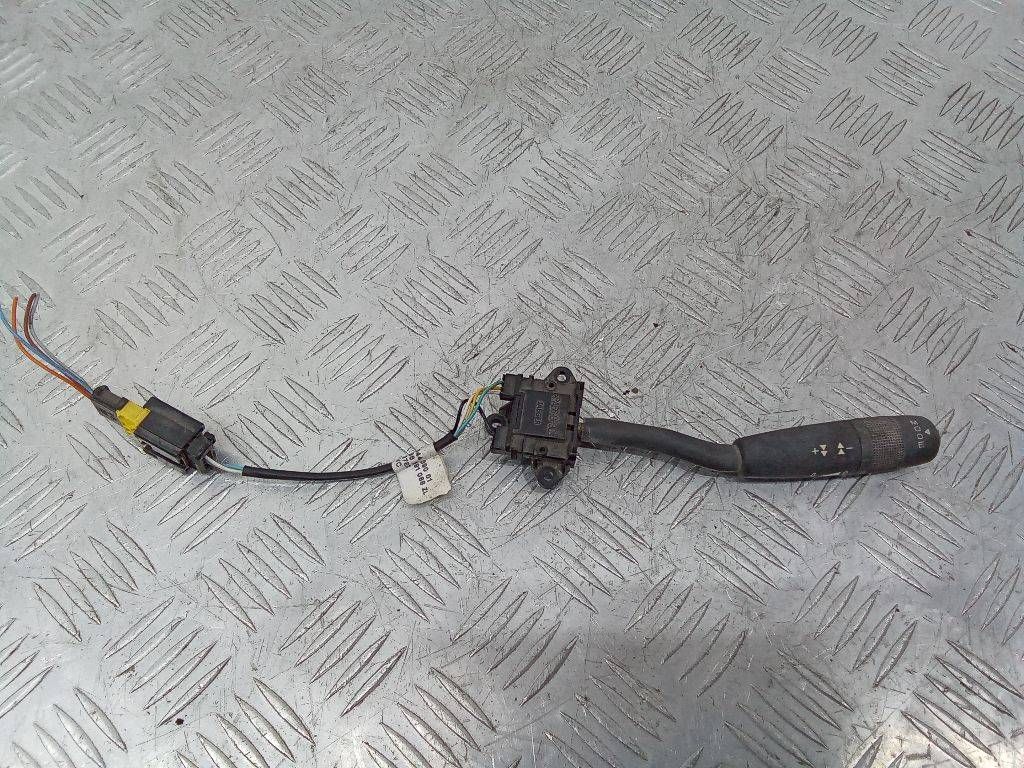 переключатель подрулевой (стрекоза) Peugeot 607 1 поколение 2002, 96391088ZL