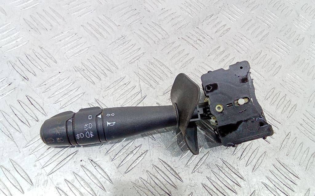 переключатель поворотов Dacia Logan 1 поколение 2007, 8200399390