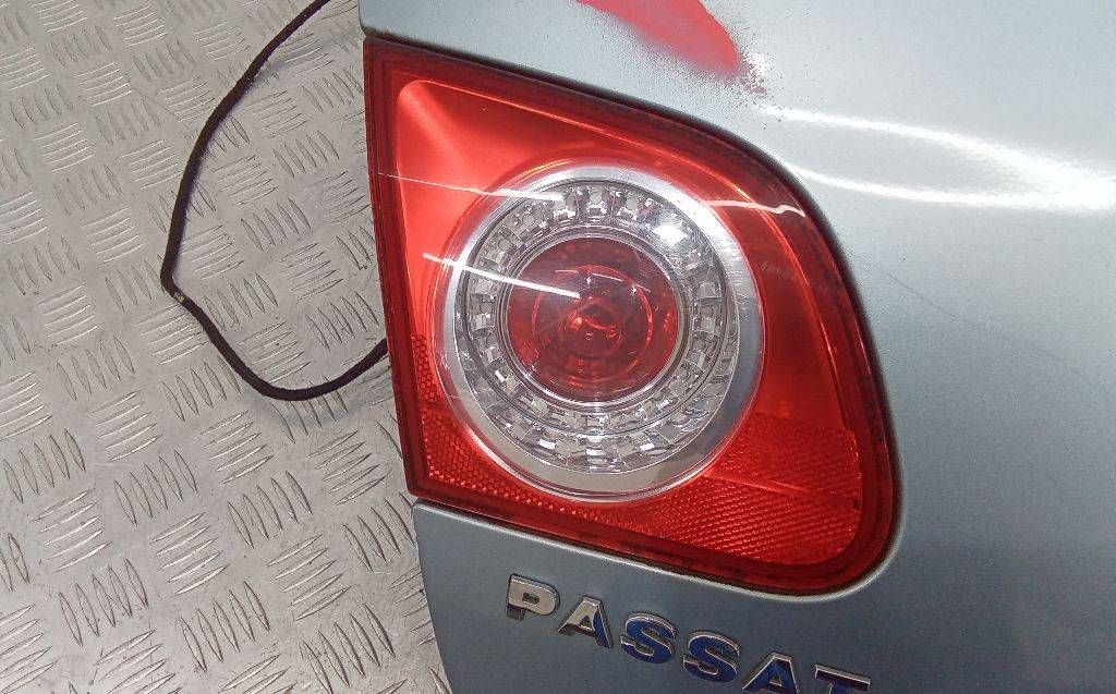 фонарь крышки багажника левый Volkswagen Passat B6 2009, седан
