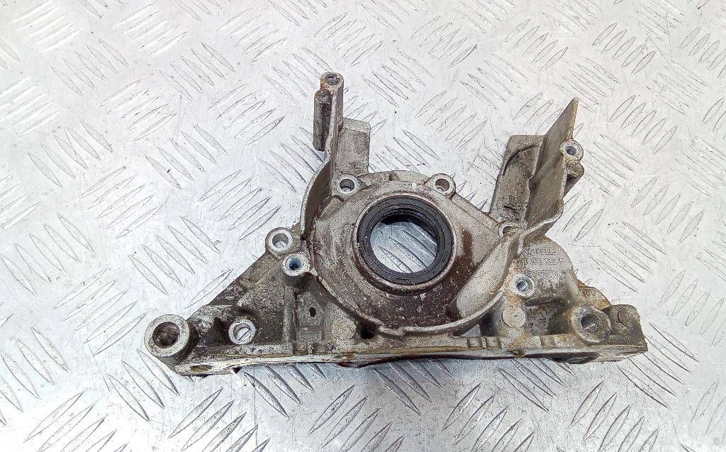 крышка двигателя передняя Audi A3 8P 2005, 1.8 л., бензин, МКПП, 038103153
