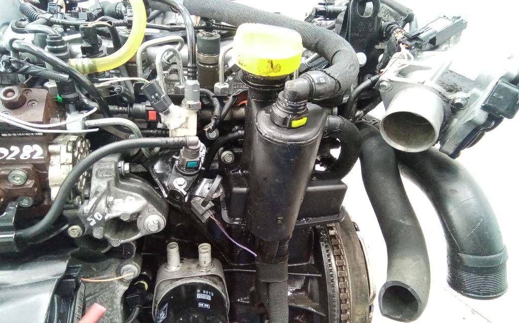 маслозаливная горловина Renault Megane 3 поколение 2010, 1.9 л., дизель, МКПП, 8200279414