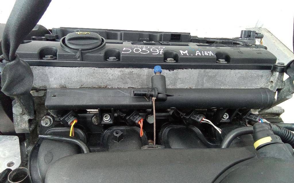 топливная рампа Peugeot 206 1 поколение 2002, 2.0 л., бензин, МКПП, 9628084680
