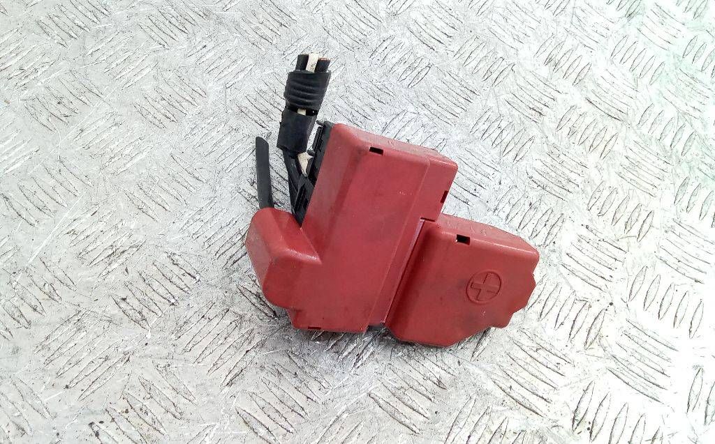 плюсовой провод аккумулятора Toyota Yaris XP9 2007, 1.4 л., дизель, МКПП, 82621-52130