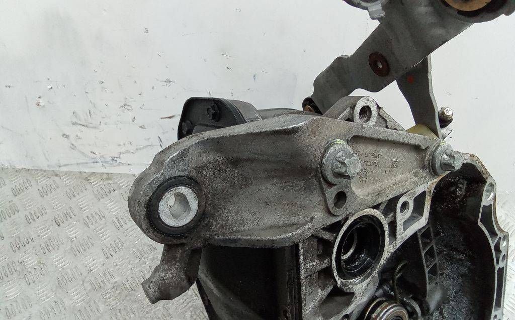 кронштейн КПП Opel Corsa D 2008, 1.2 л., бензин, МКПП, 13130723