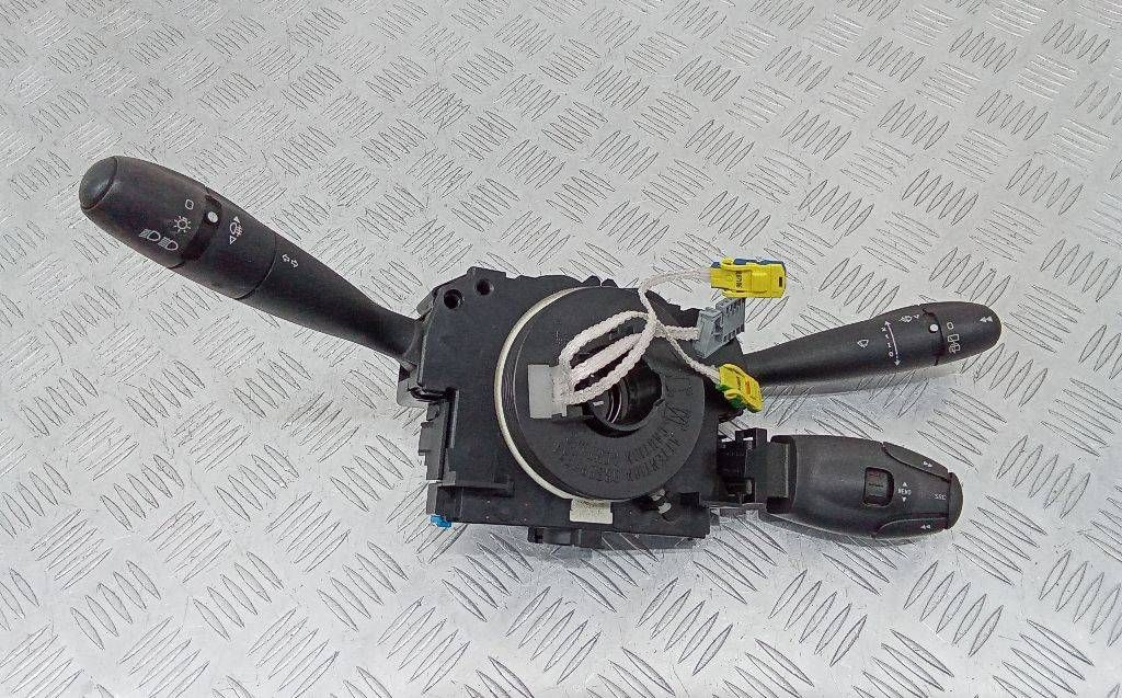 переключатель подрулевой (стрекоза) Citroen C2 1 поколение 2006, 96608847XT