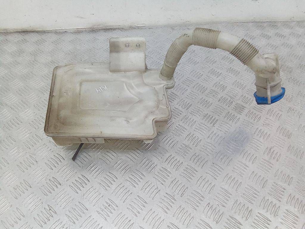 бачок омывателя Volkswagen Golf 4 поколение 2005, 1K0955453