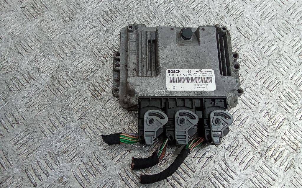 блок управления двигателем Renault Laguna 2 поколение [рестайлинг] 2006, 1.9 л., дизель, МКПП, 8200527713